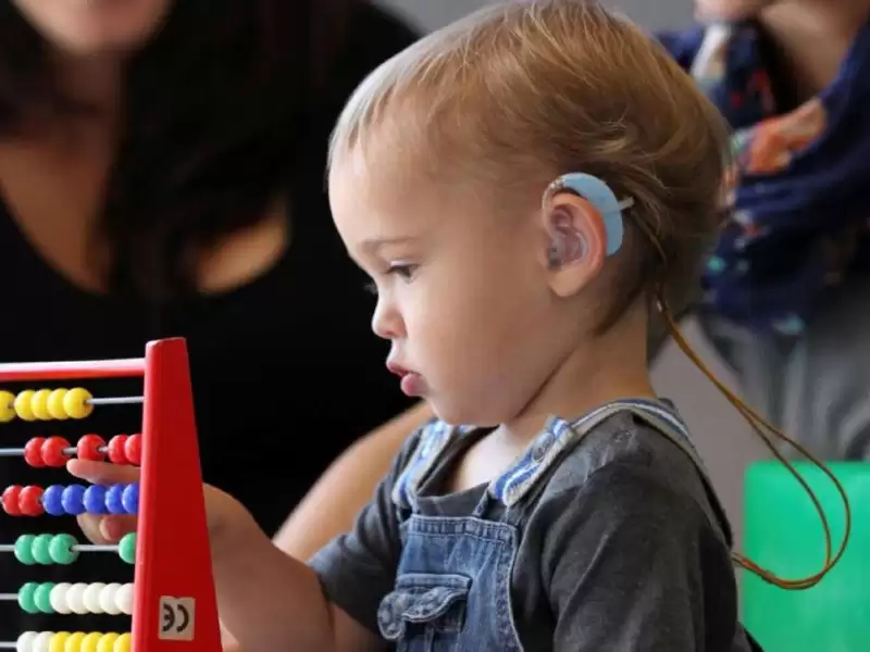 bebek-ve-cocuklarda-isitme-kaybi-isitme-cihazlari