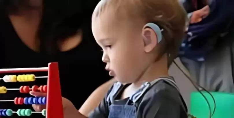 bebek-ve-cocuklarda-isitme-kaybi-ve-isitme-cihazlari