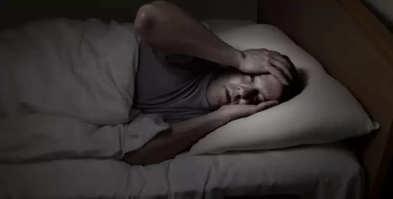 tinnitusta-uyku-bozuklugu-ve-tedbirler